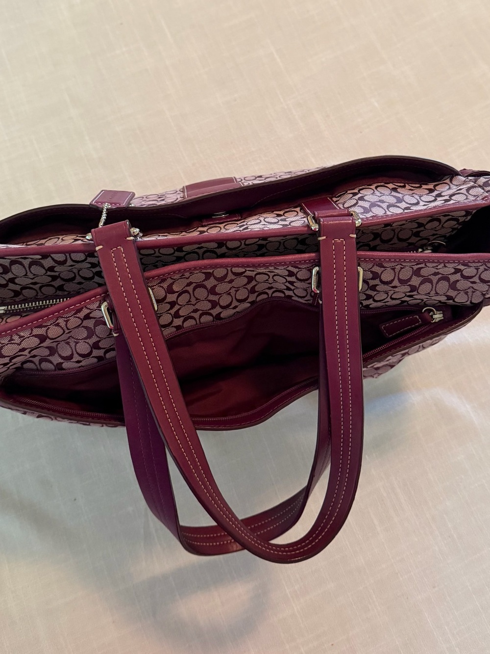 Coach Y2K Large Burgundy Signature Canvas and Leather Tote - Picture 4 of 9